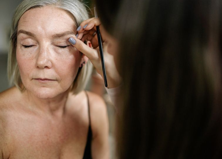 Prepping Your Skin for Flawless Makeup: The Role of Skincare